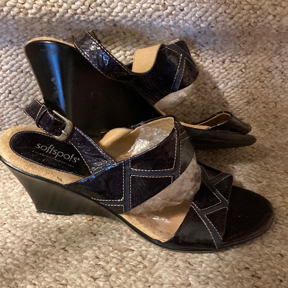 SoftSpots Navy Blue Wedge Sandal